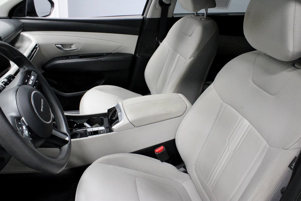 Used 2025 Hyundai Tucson SEL AWD/4WD image 23