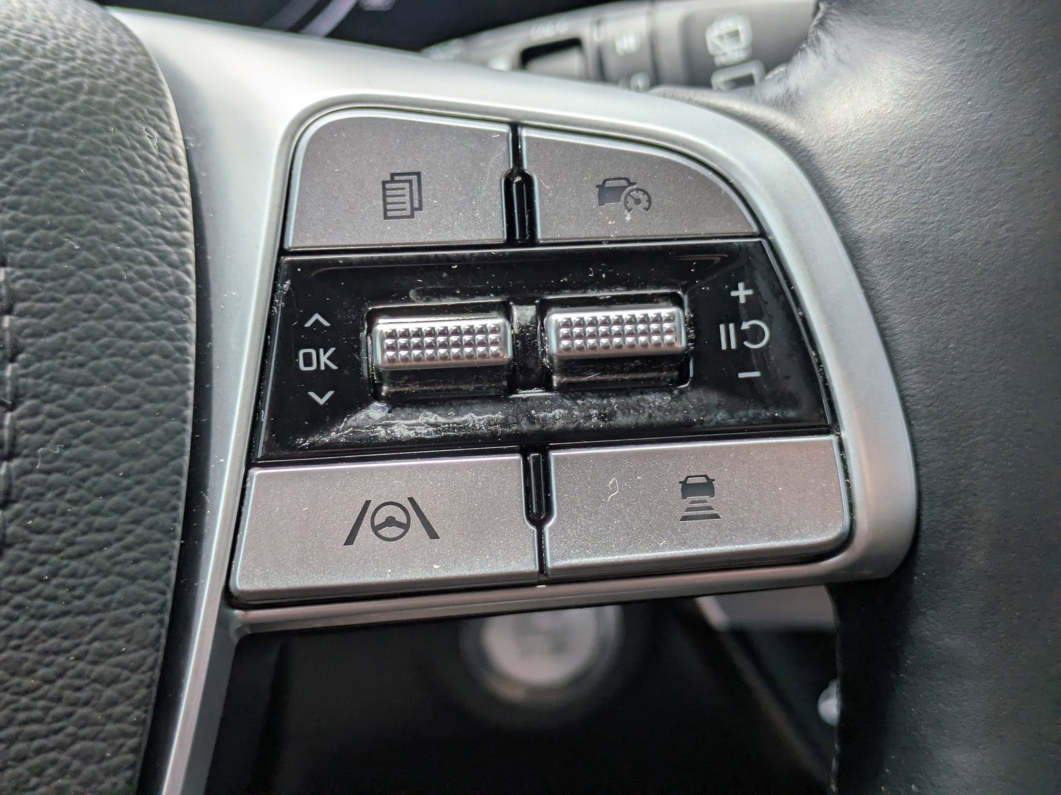 Used 2025 Kia Telluride SX X-Line AWD/4WD image 18