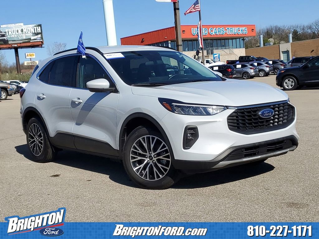 Certified 2025 Ford Escape SE