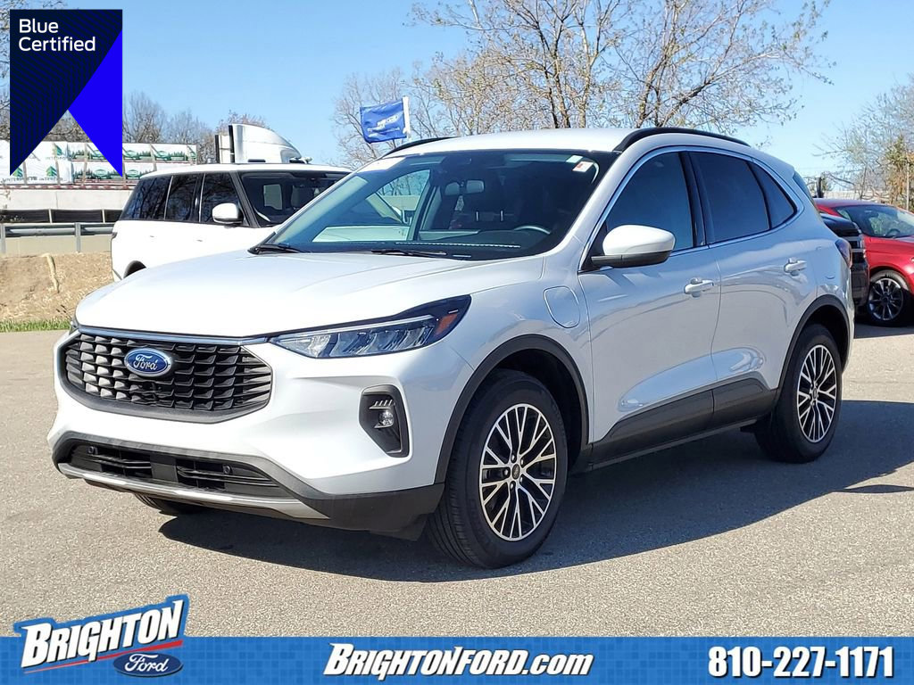 Certified 2025 Ford Escape SE FWD image 1