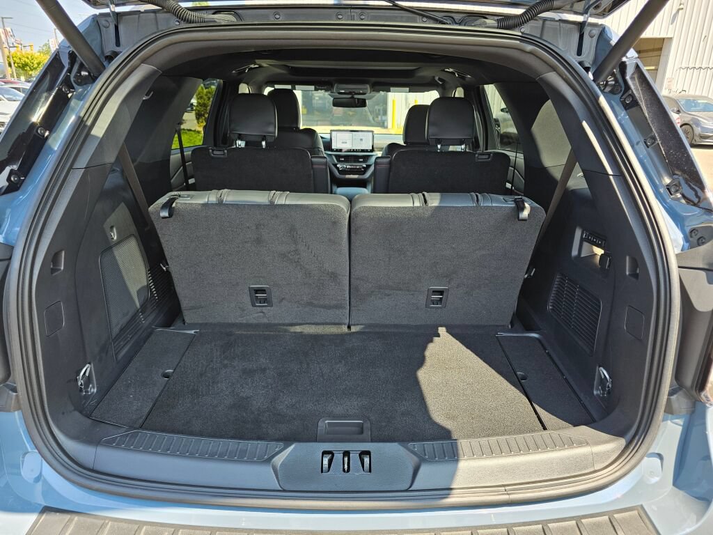 Certified 2025 Ford Explorer ST w/ Sun And Sound Package AWD/4WD image 10