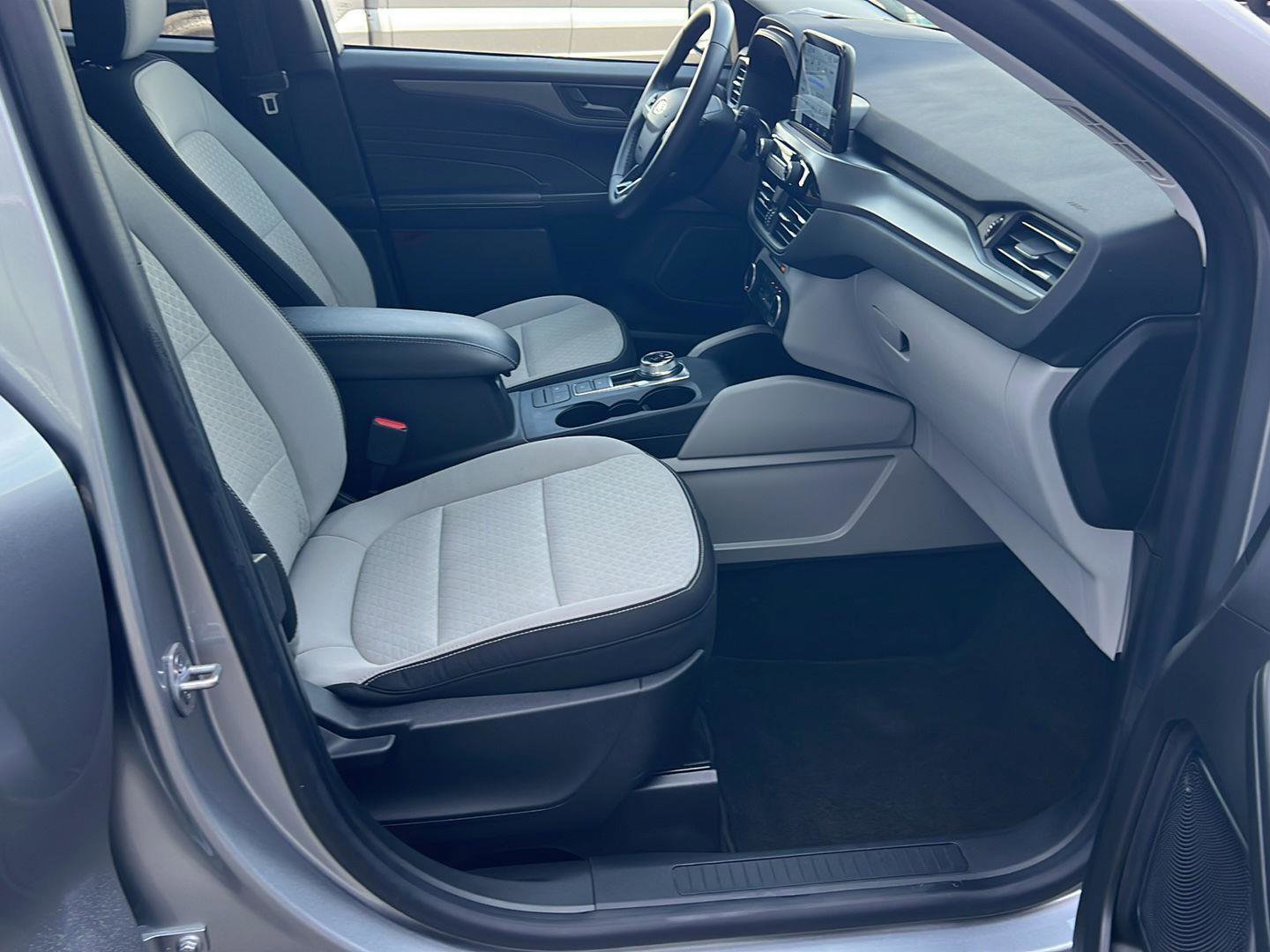 Certified 2024 Ford Escape Active FWD image 13
