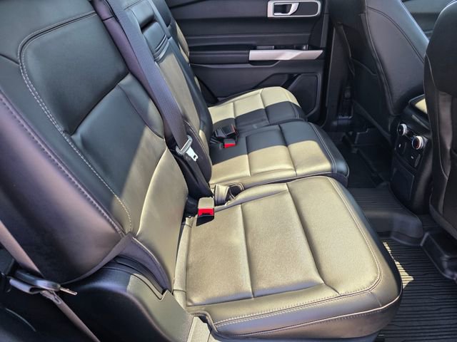 Certified 2023 Ford Explorer XLT w/ Equipment Group 202A AWD/4WD image 15
