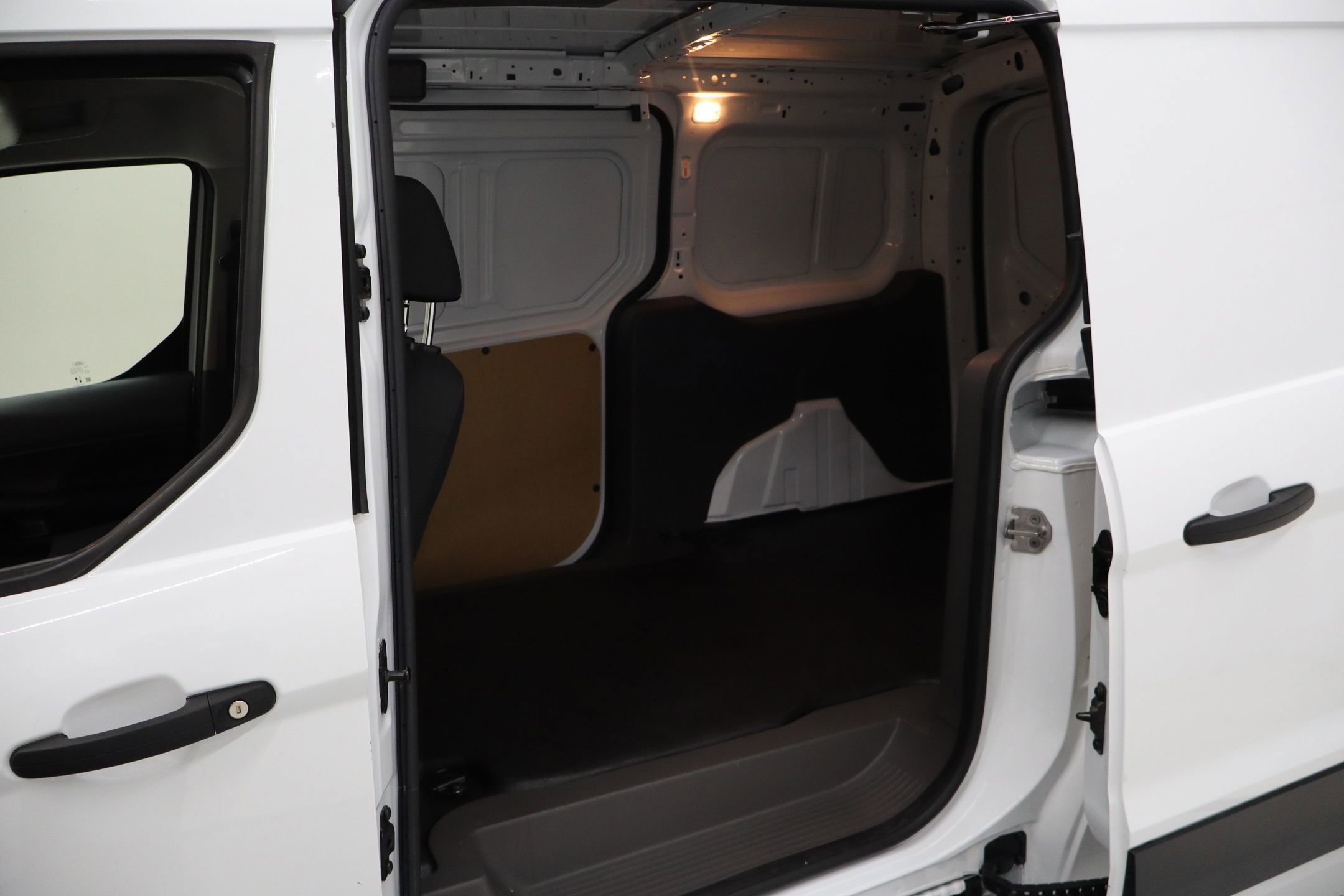 Certified 2023 Ford Transit Connect XL FWD image 28