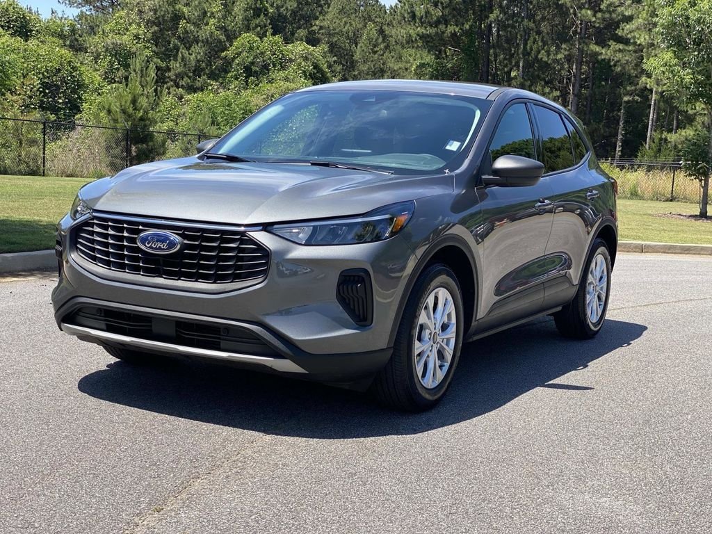Certified 2025 Ford Escape Active FWD image 9