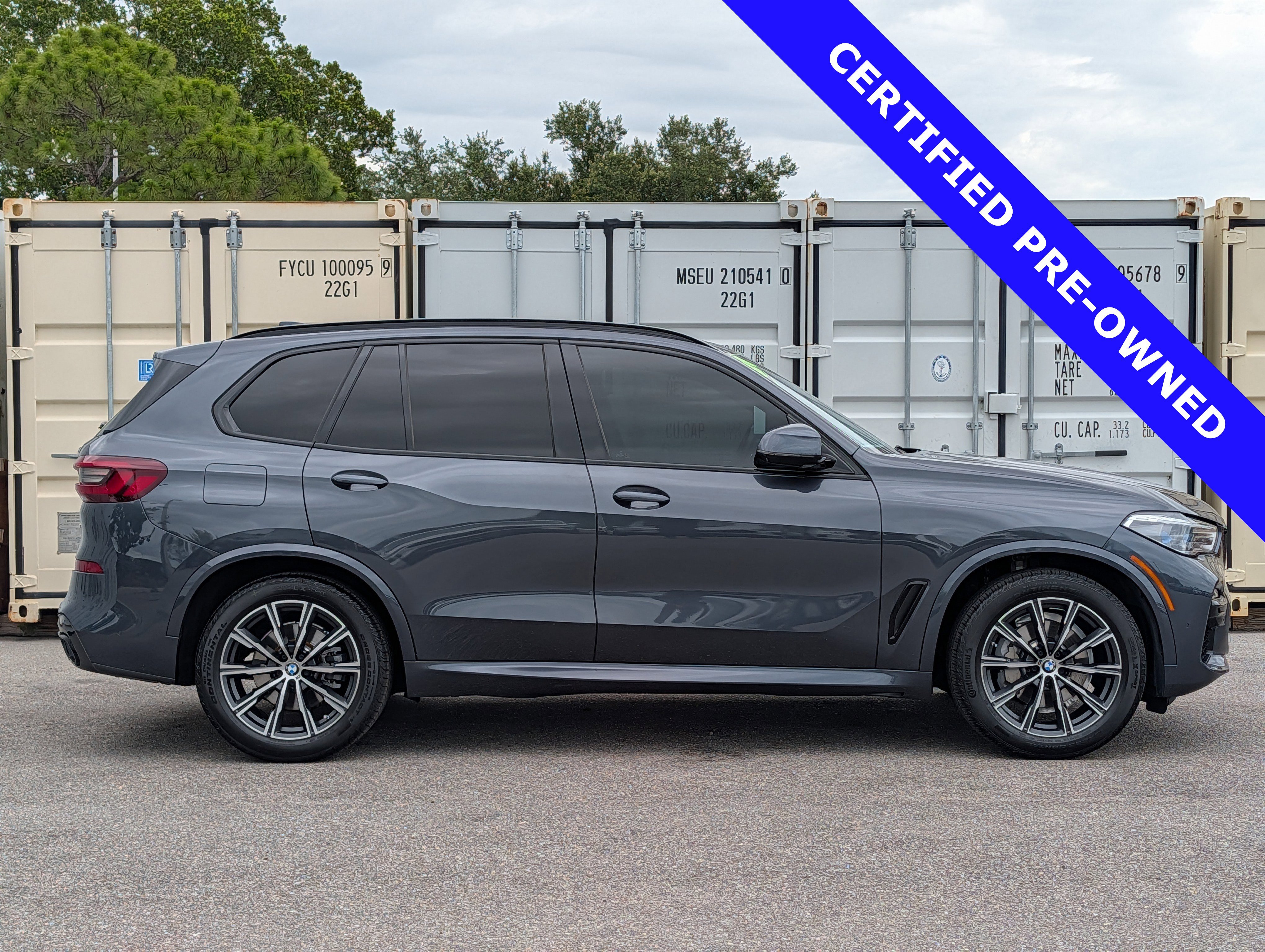 Used 2021 BMW X5 sDrive40i w/ M Sport Package RWD image 3