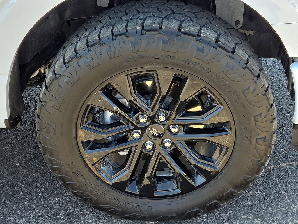 Certified 2025 Ford F150 Lariat w/ Equipment Group 501A Mid image 11