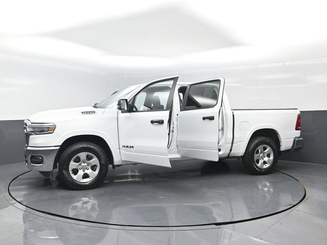 Used 2025 RAM 1500 Big Horn AWD/4WD image 33