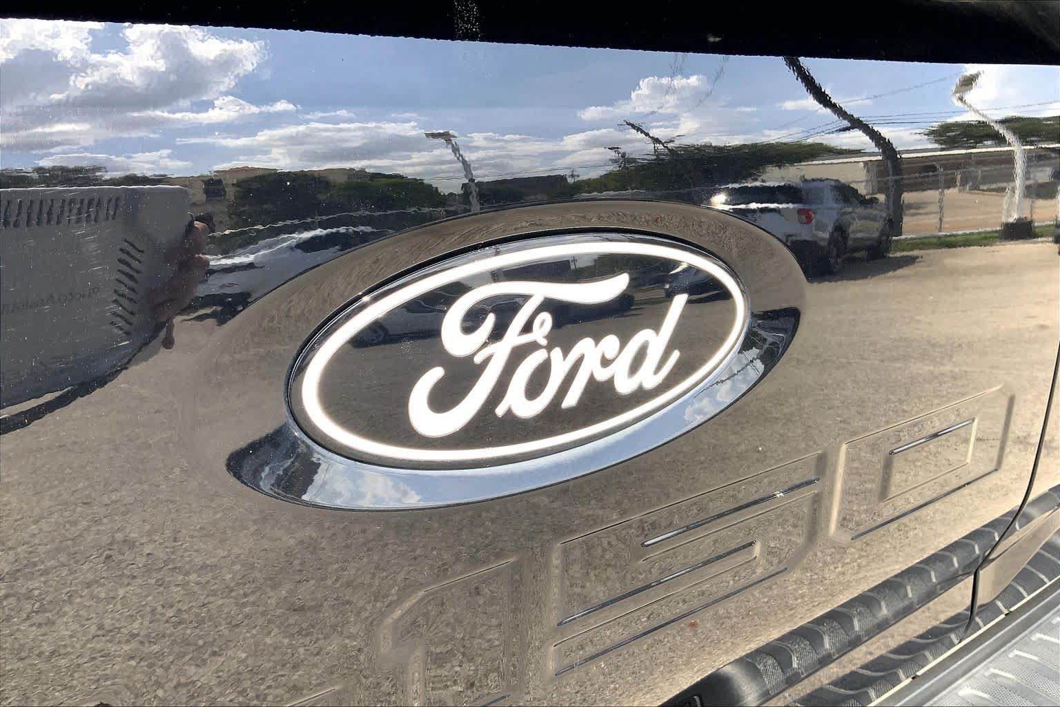 Certified 2024 Ford F150 Lariat w/ Equipment Group 502A High AWD/4WD image 9