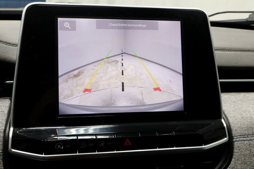 Used 2025 Jeep Compass Latitude image 8