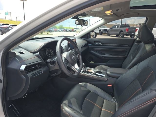 Used 2022 Nissan Altima 2.5 SR FWD image 10