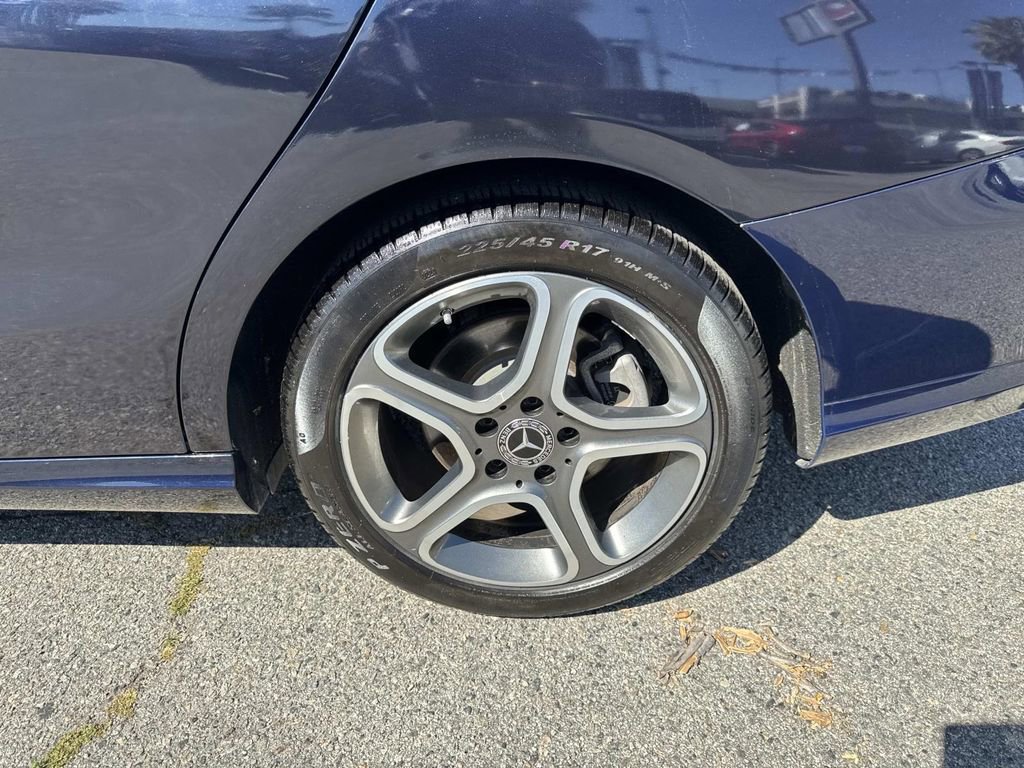Used 2018 Mercedes-Benz CLA 250 image 9