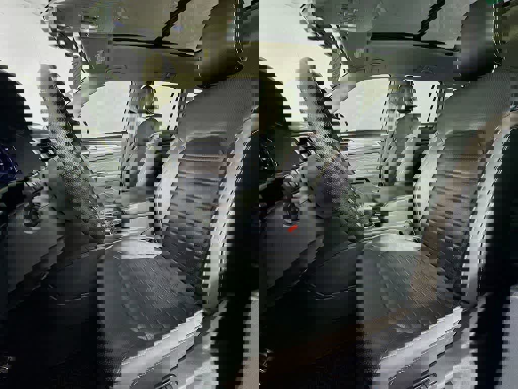 Used 2022 Volkswagen Atlas SEL Premium image 12