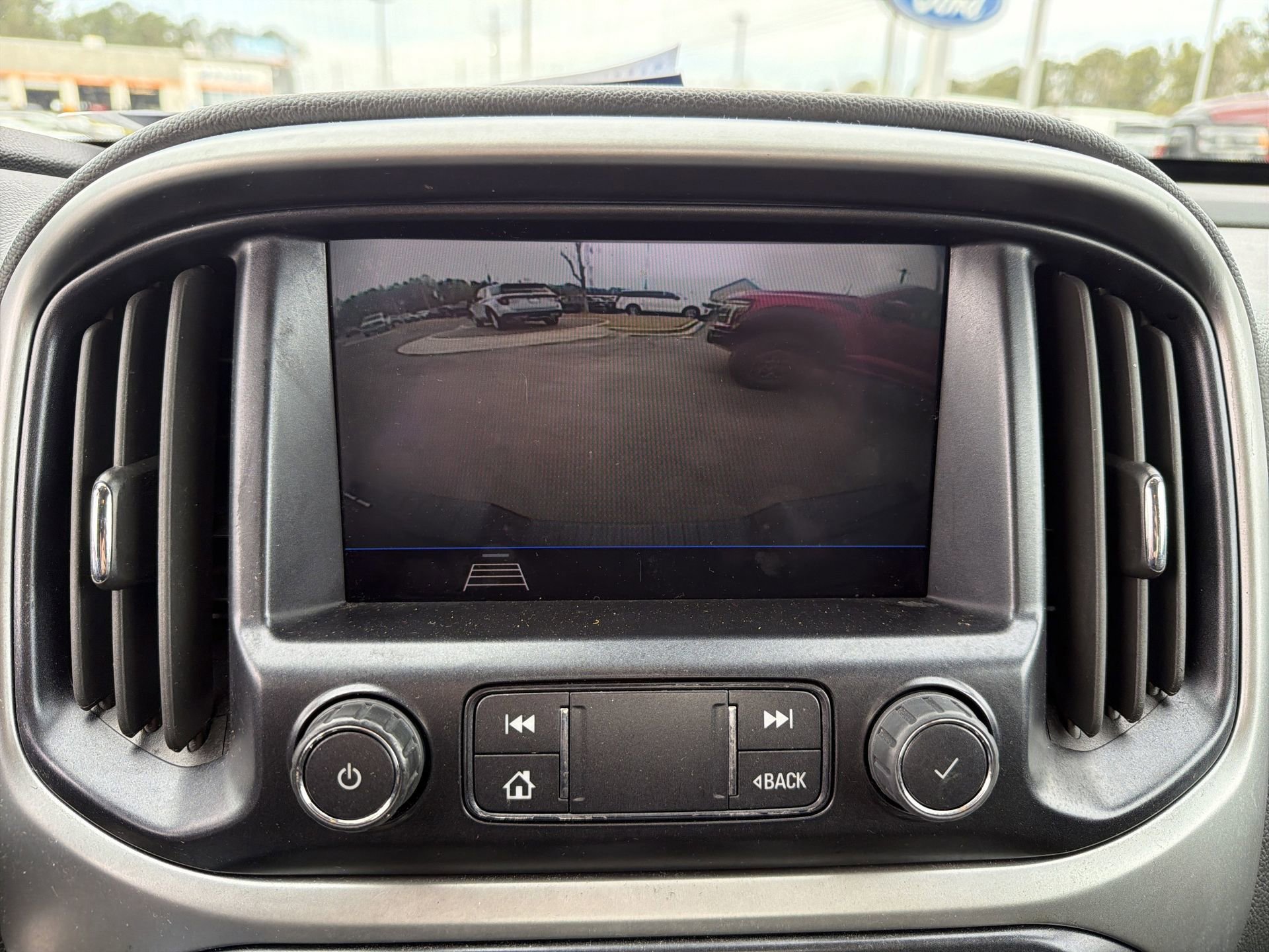 Used 2022 Chevrolet Colorado LT w/ Fleet Safety Package image 11