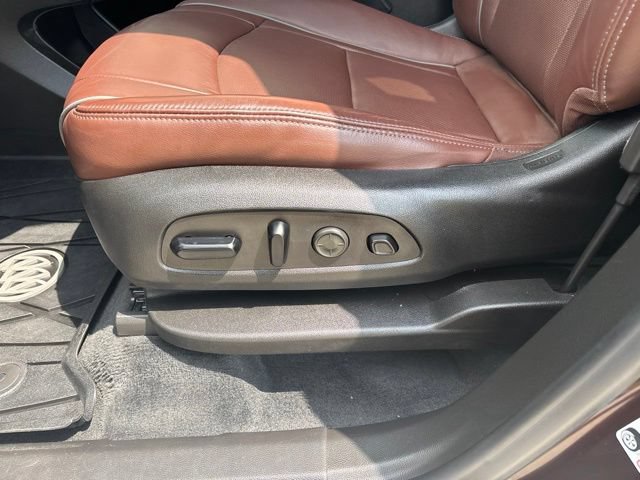 Used 2021 Buick Enclave Avenir w/ Avenir Technology Package AWD/4WD image 14