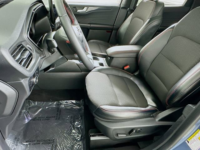 Certified 2024 Ford Escape ST-Line w/ Tech Pack #1 image 9
