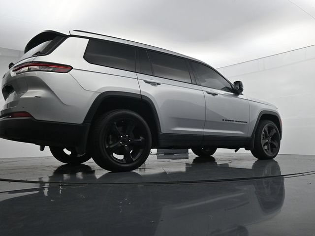 Used 2023 Jeep Grand Cherokee L Altitude AWD/4WD image 38