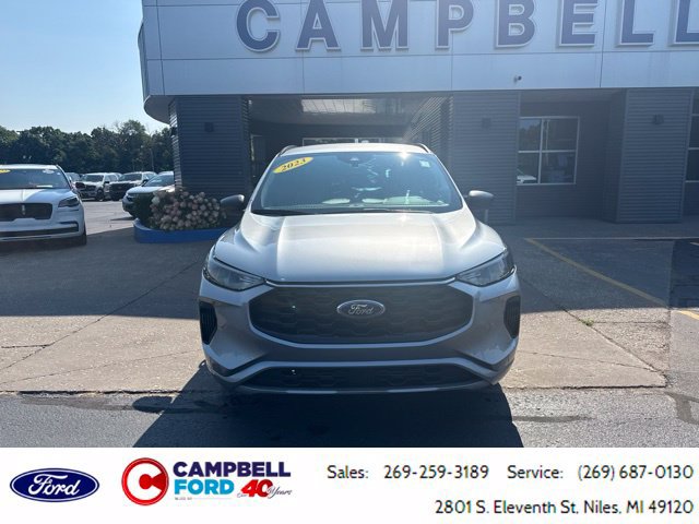 Certified 2023 Ford Escape ST-Line w/ Tech Pack #1 AWD/4WD image 8
