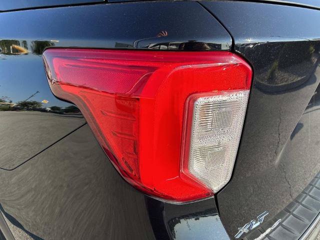 Certified 2022 Ford Explorer XLT w/ Equipment Group 202A AWD/4WD image 11
