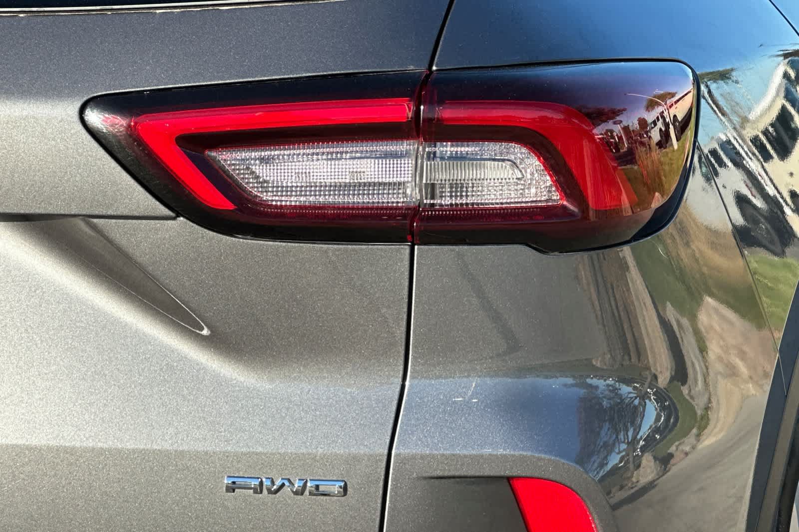 Certified 2025 Ford Escape Active AWD/4WD image 27