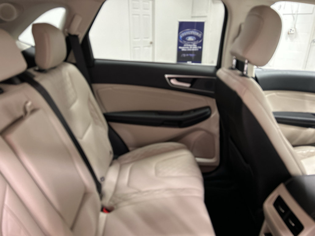 Certified 2024 Ford Edge Titanium AWD/4WD image 32