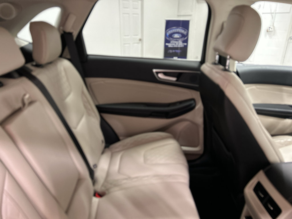 Certified 2024 Ford Edge Titanium AWD/4WD image 32