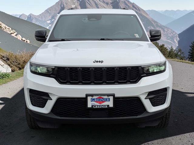 Used 2023 Jeep Grand Cherokee Altitude image 8