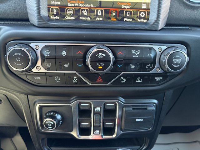 Used 2021 Jeep Gladiator Overland w/ Popular Equipment Package AWD/4WD image 25