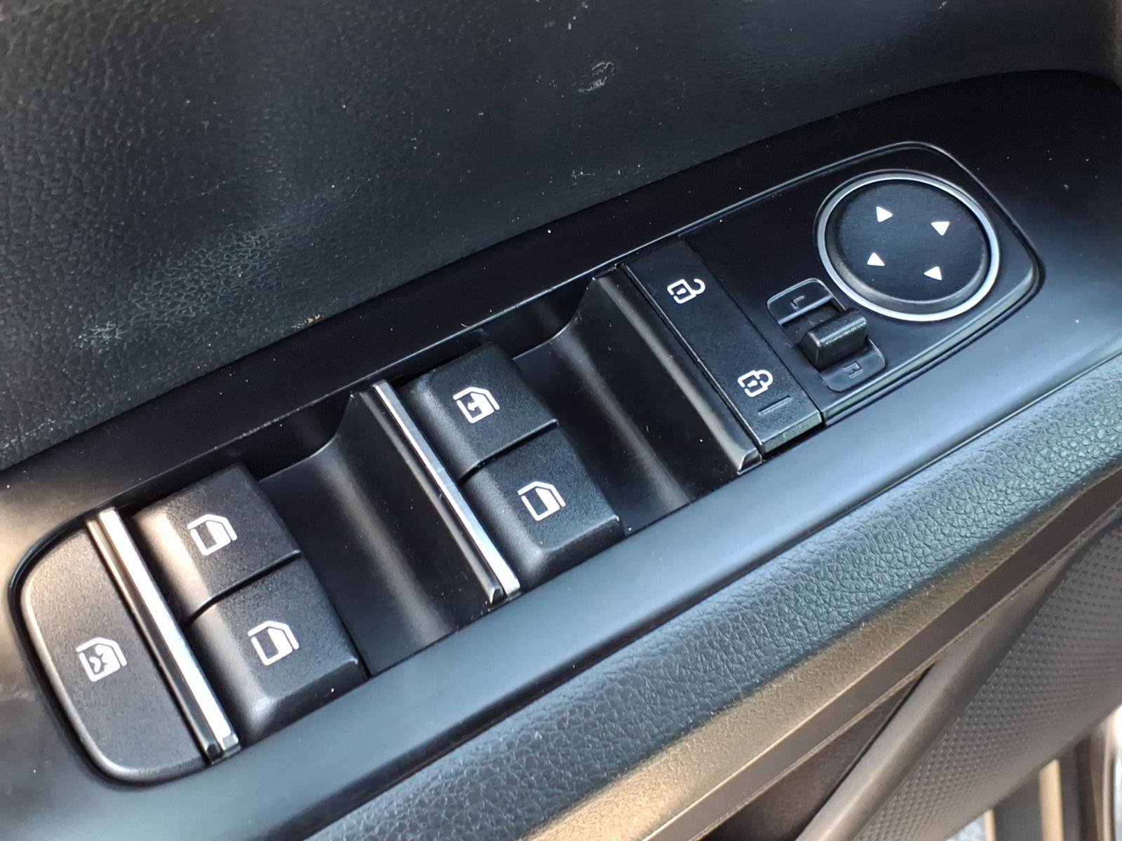 Used 2021 Kia Soul S FWD image 12