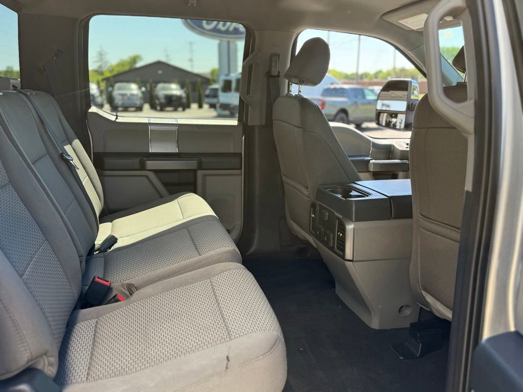 Certified 2022 Ford F250 XLT w/ XLT Premium Package AWD/4WD image 15