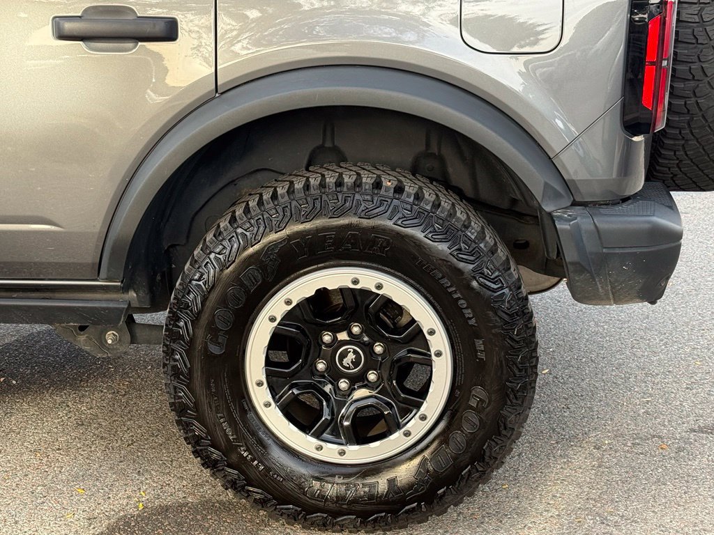 Certified 2023 Ford Bronco Badlands w/ Sasquatch Package AWD/4WD image 7