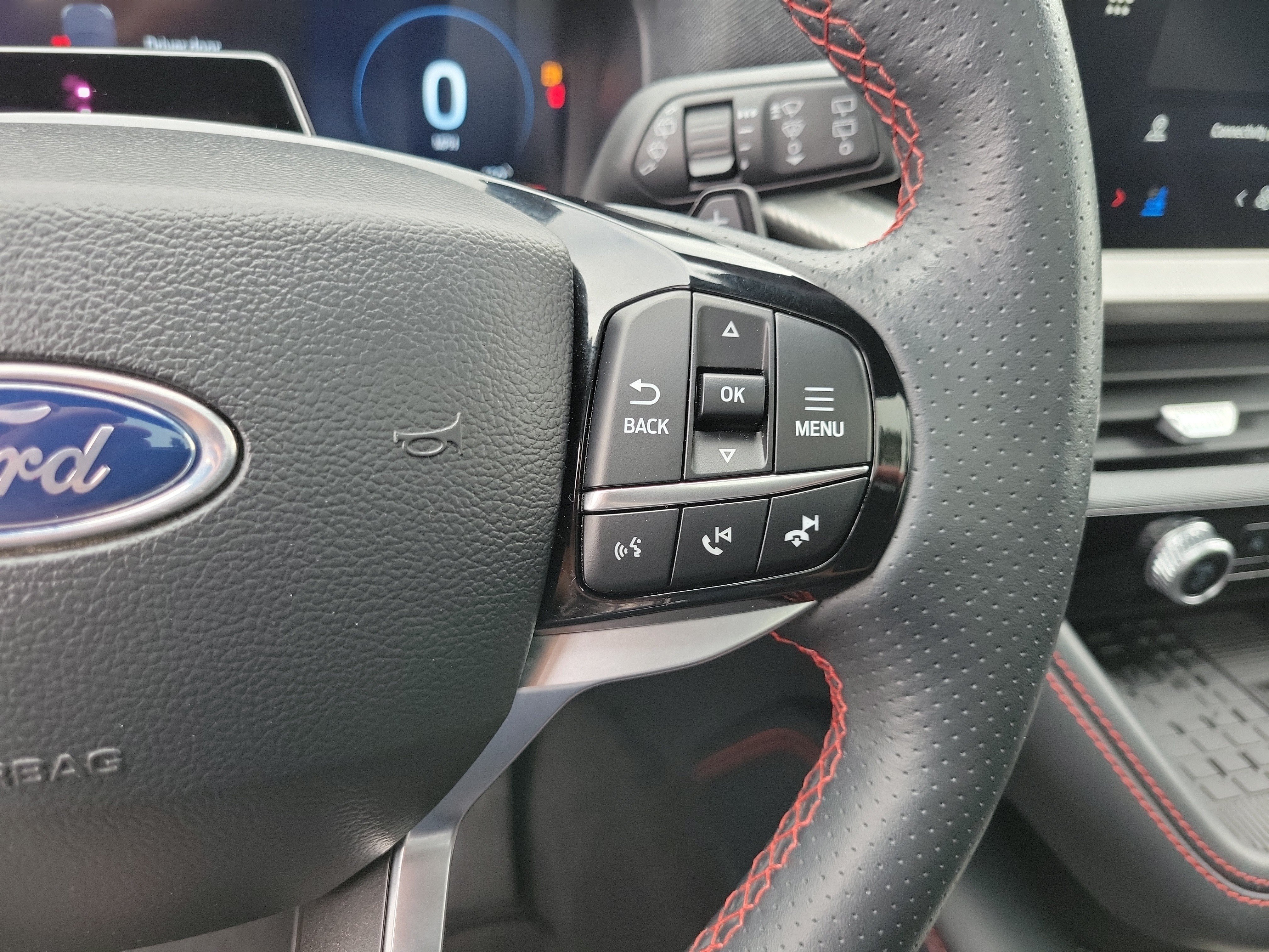 Certified 2025 Ford Explorer ST AWD/4WD image 7