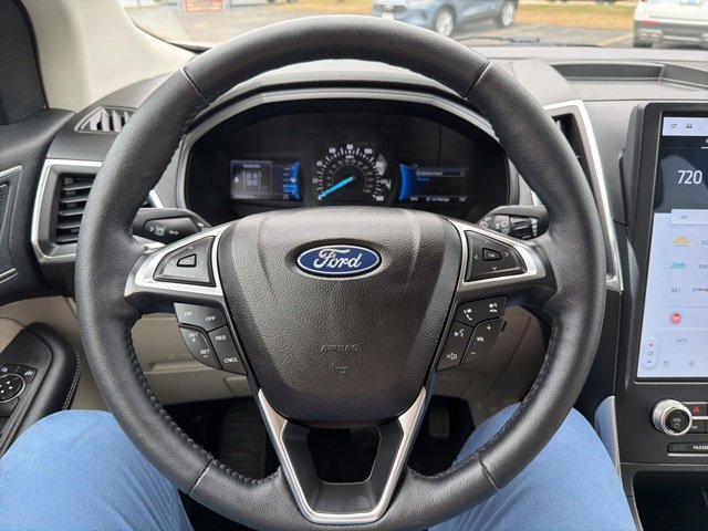 Certified 2024 Ford Edge Titanium image 13