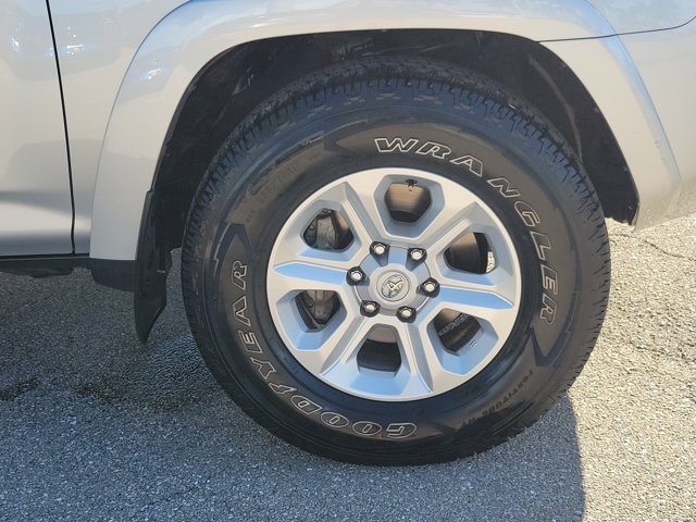 Used 2024 Toyota 4Runner SR5 RWD image 11