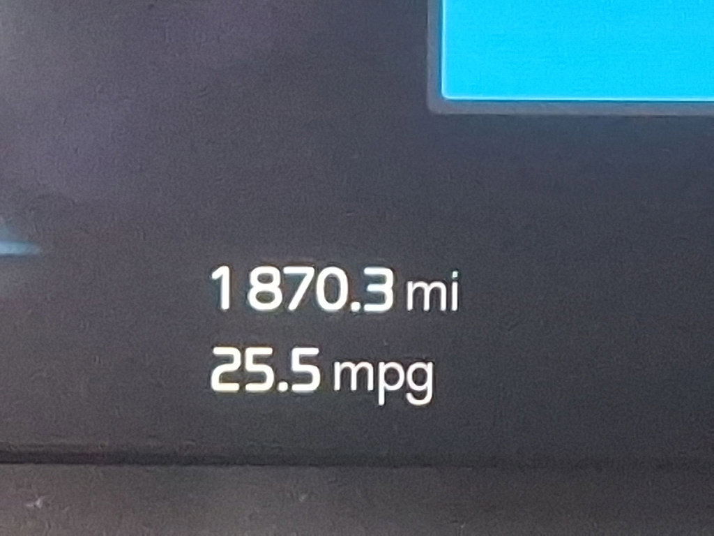 Used 2023 Volvo V60 B5 Cross Country Plus image 24