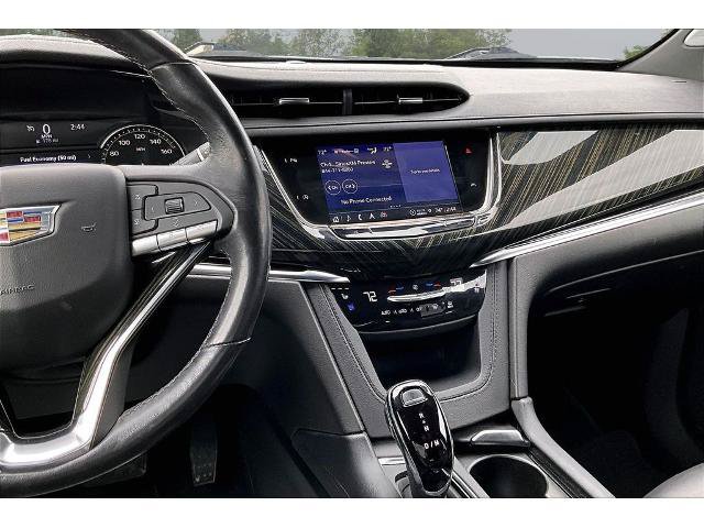 Used 2023 Cadillac XT6 Premium Luxury FWD image 9