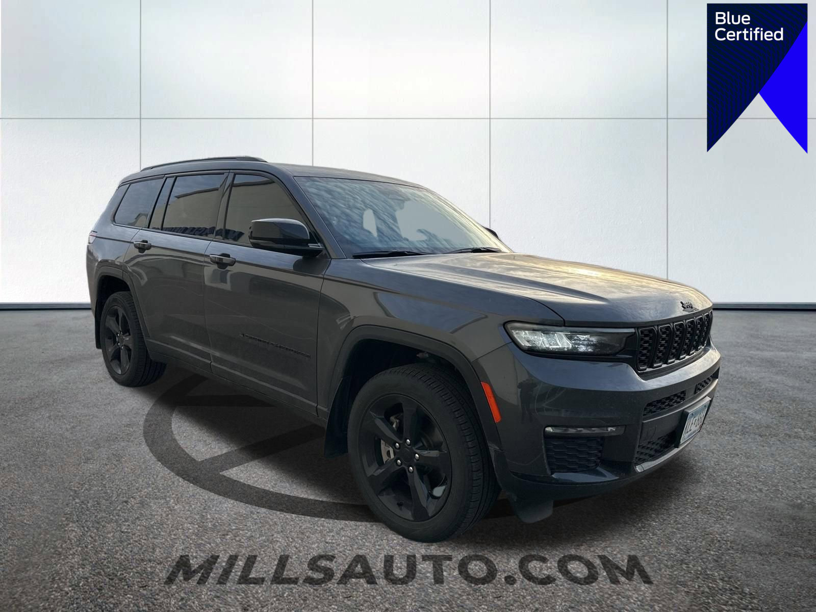 Used 2023 Jeep Grand Cherokee L Limited w/ Black Appearance Package image 1