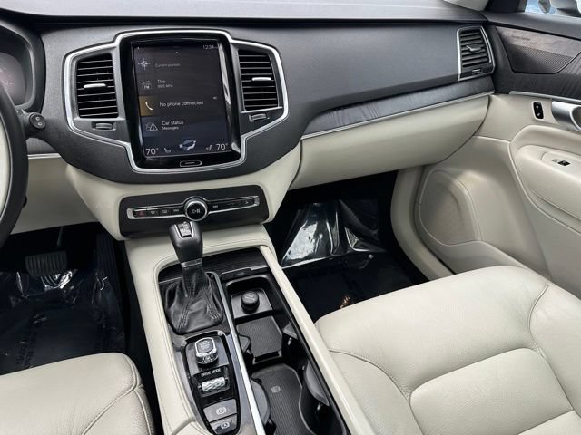 Used 2020 Volvo XC90 T6 Momentum w/ Protection Package Premier AWD/4WD image 21