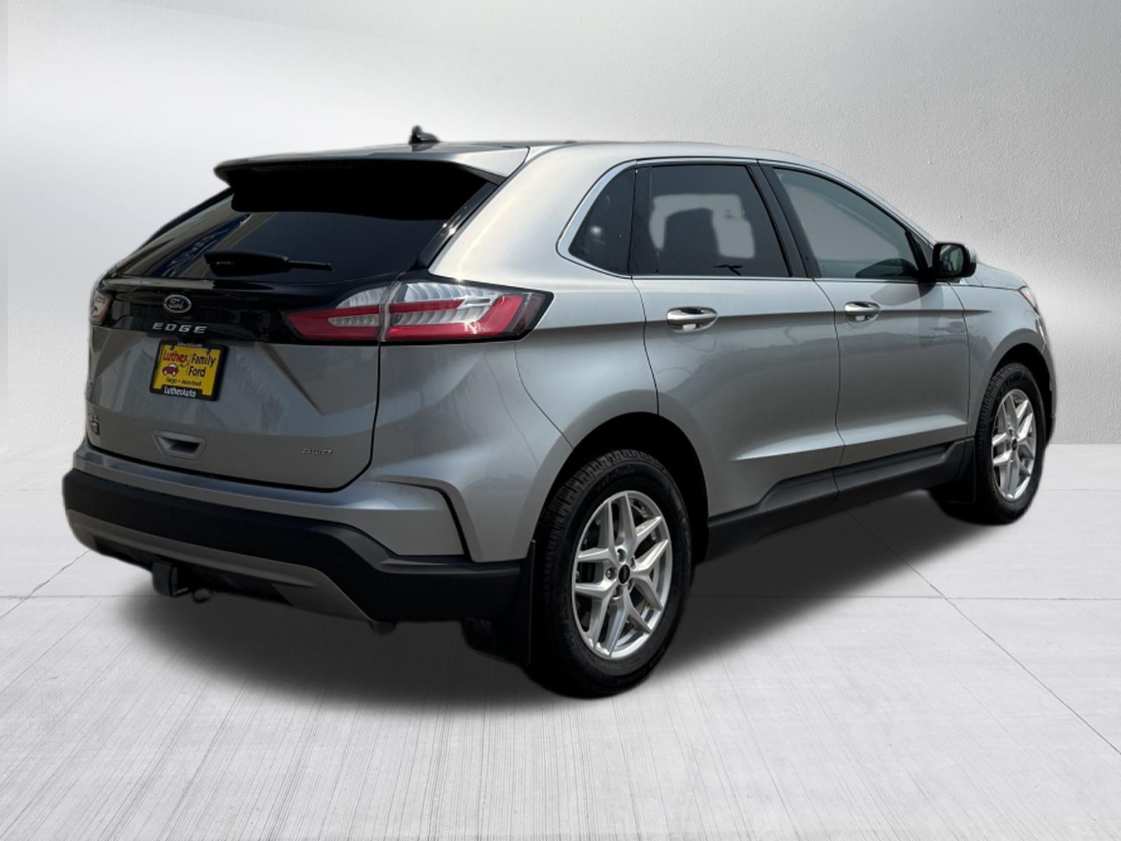 Certified 2024 Ford Edge SEL w/ Convenience Package AWD/4WD image 6