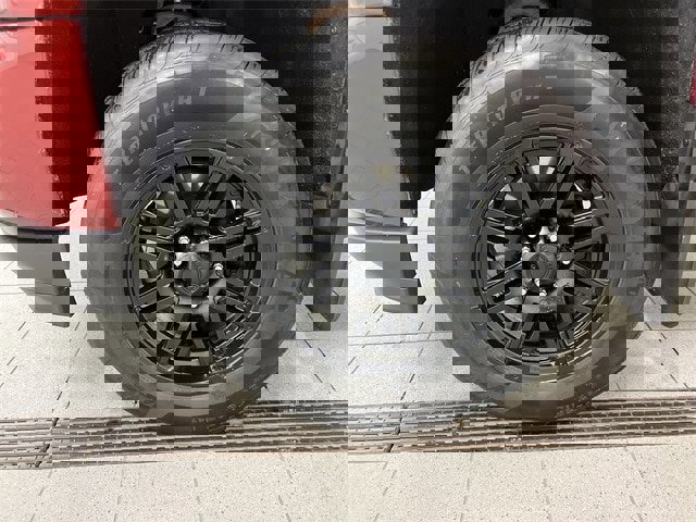 Used 2018 Chevrolet Silverado 1500 LT w/ All Star Edition image 10