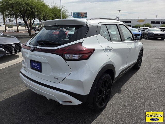 Used 2024 Nissan Kicks SR FWD image 7