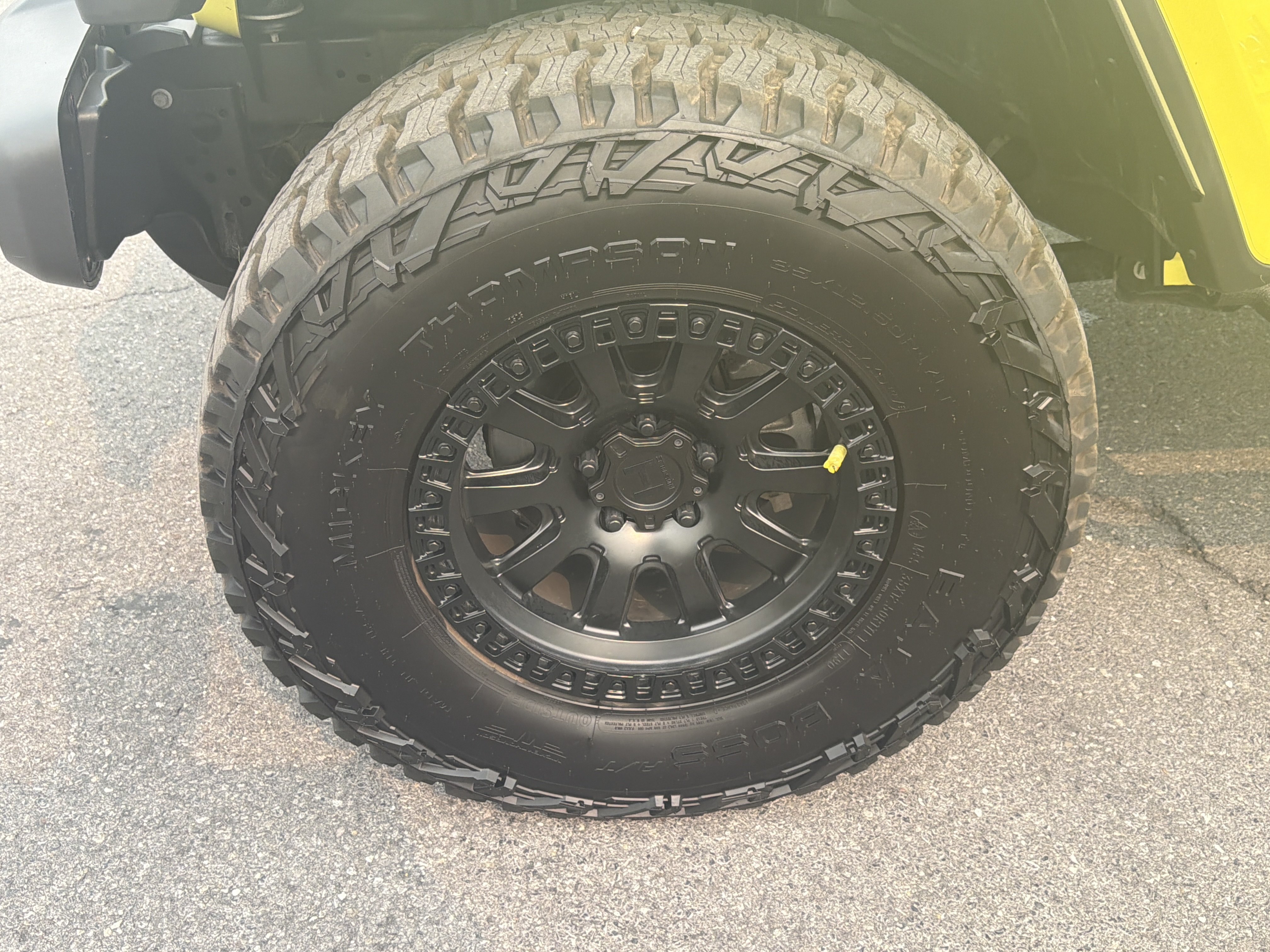 Used 2023 Jeep Gladiator Overland AWD/4WD image 11