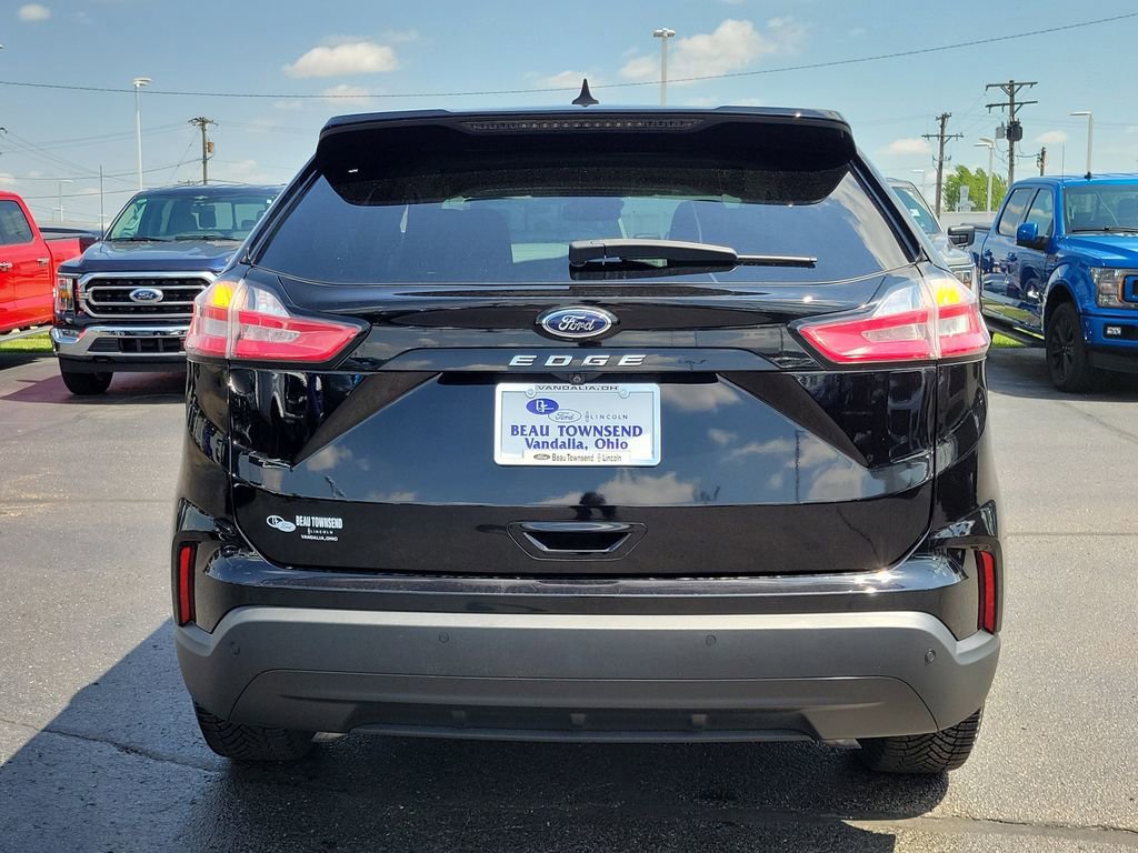Certified 2021 Ford Edge SE FWD image 4