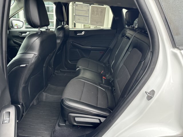 Certified 2023 Ford Escape SE FWD image 13