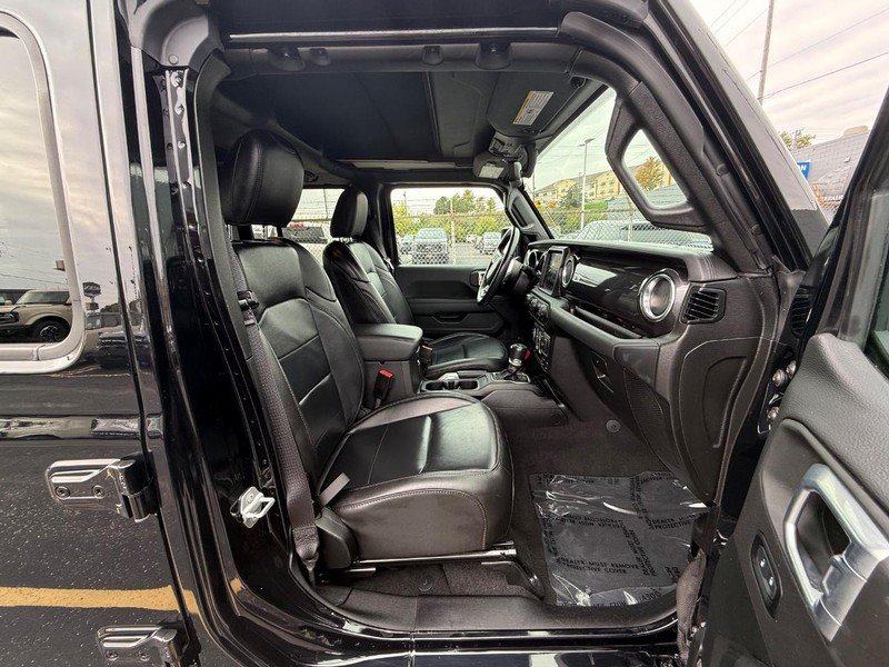 Used 2021 Jeep Wrangler Unlimited Sahara AWD/4WD image 13