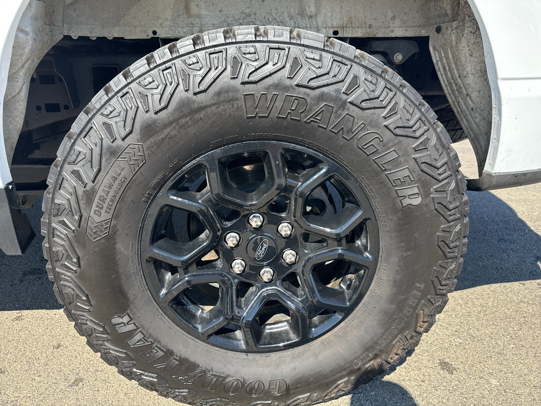 Certified 2024 Ford F150 XLT w/ Equipment Group 302A MID AWD/4WD image 30