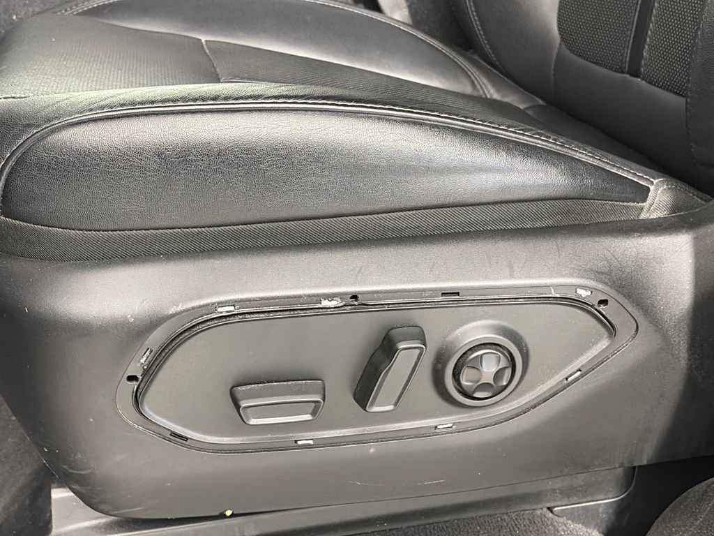 Used 2024 Jeep Wagoneer L Series II w/ Flexible Seating Group AWD/4WD image 26