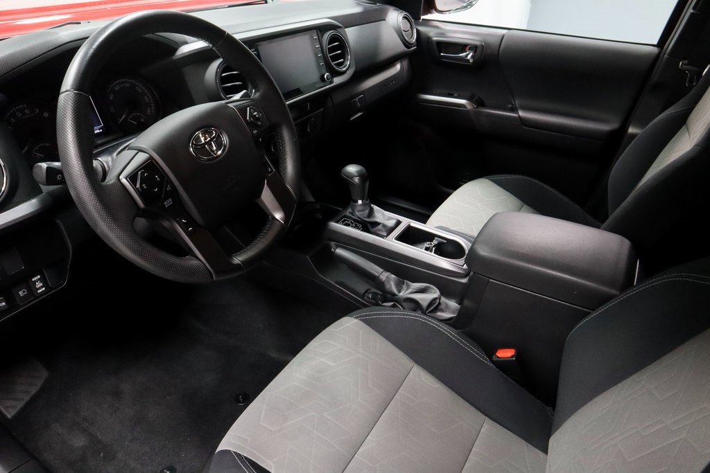 Used 2022 Toyota Tacoma TRD Sport image 22