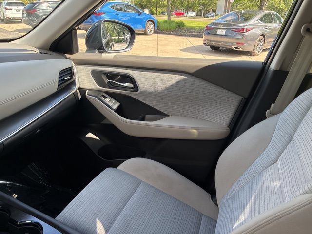 Used 2023 Nissan Rogue SV AWD/4WD image 30