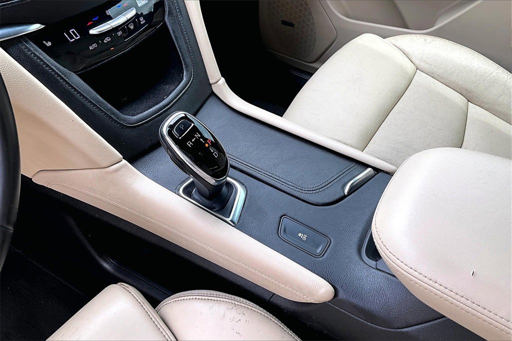 Used 2017 Cadillac XT5 Luxury w/ Driver Awareness Package image 15